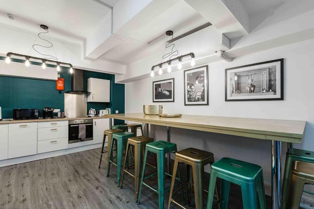 Vip City Centre Apartment With Secure Free Parking Liverpool Extérieur photo