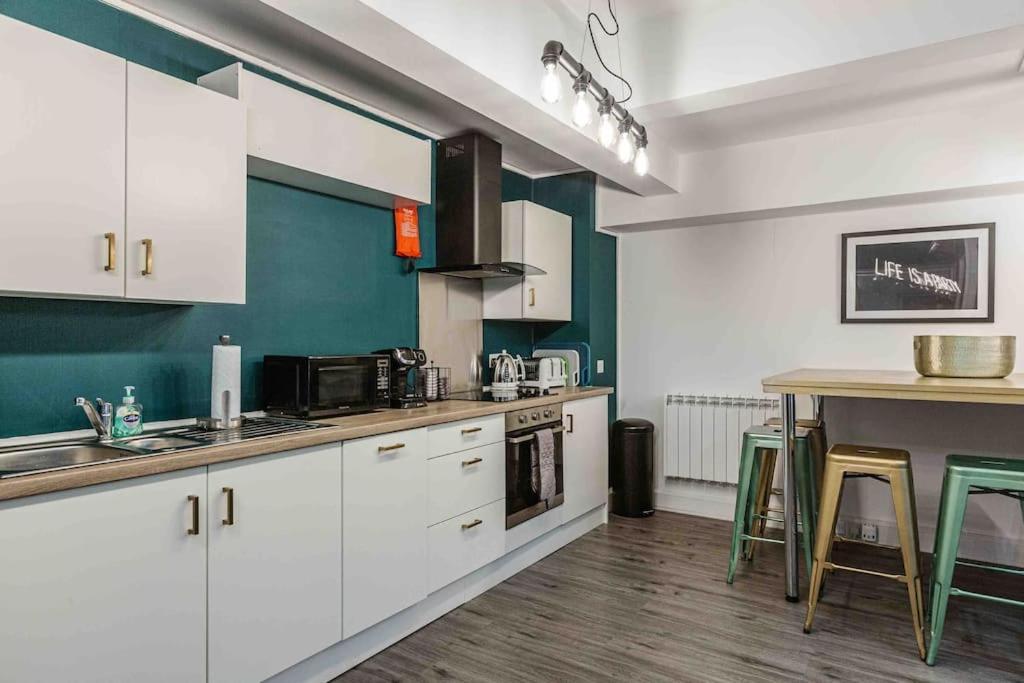 Vip City Centre Apartment With Secure Free Parking Liverpool Extérieur photo